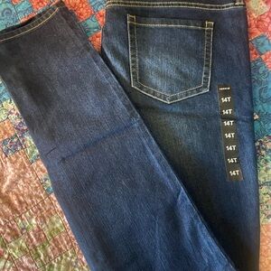 Torrid Skinny Jeans New w/tags. 14T